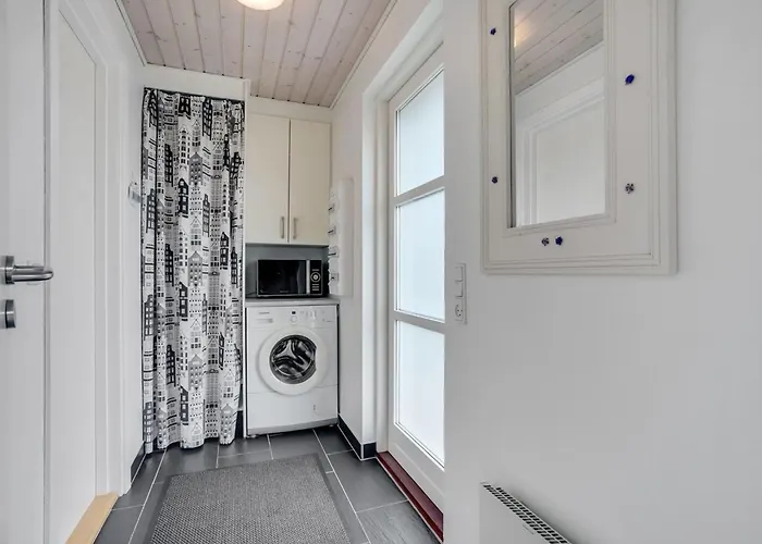Thure - 1km From The Sea By Interhome Hals