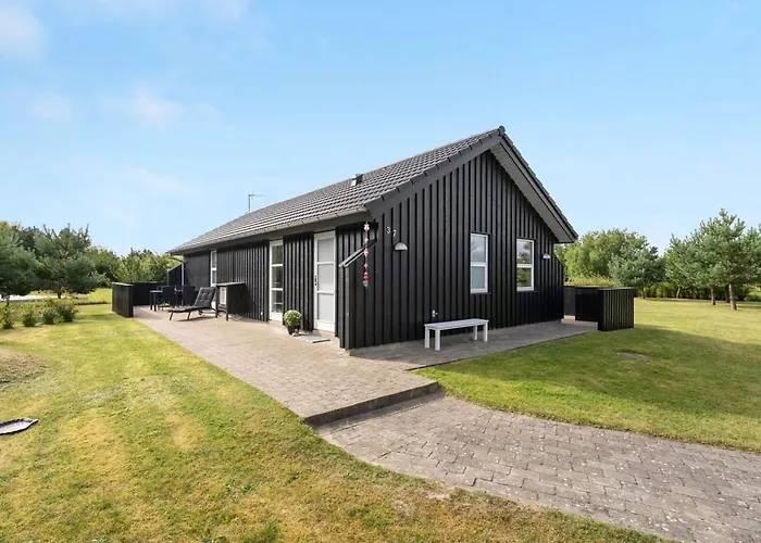 Thure - 1km From The Sea By Interhome